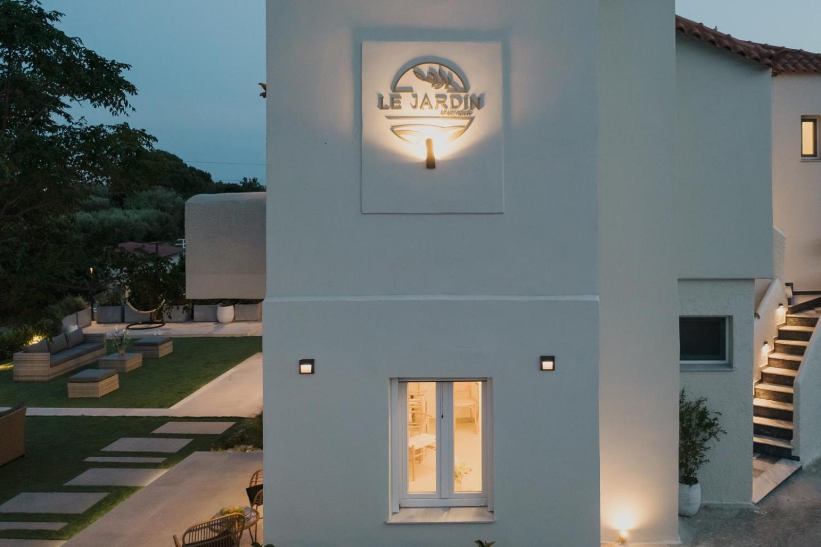 Le Jardin Apartments Kampos Marathokampou Exterior photo
